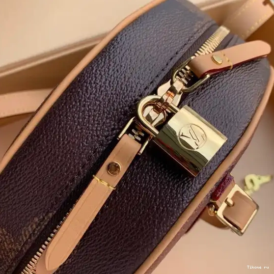 Affordable BOITE Louis Vuitton PETITE CHAPEAU 0505